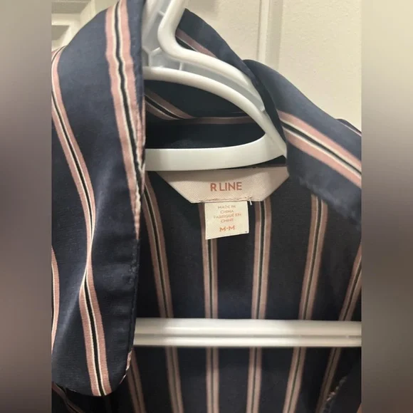 Striped Size Medium Pyjamas - Picture 8 of 15